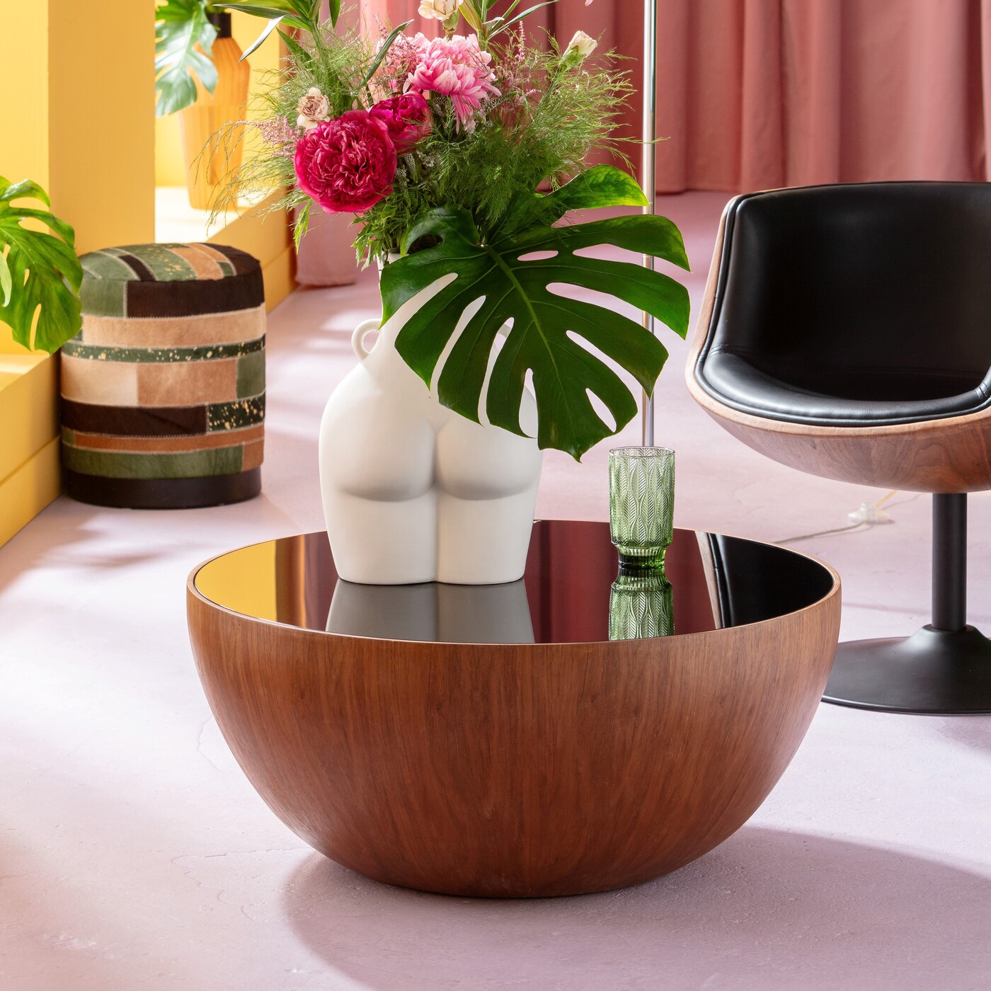 Стол кофейный Tear Drops Walnut Ø80 см от KARE Design