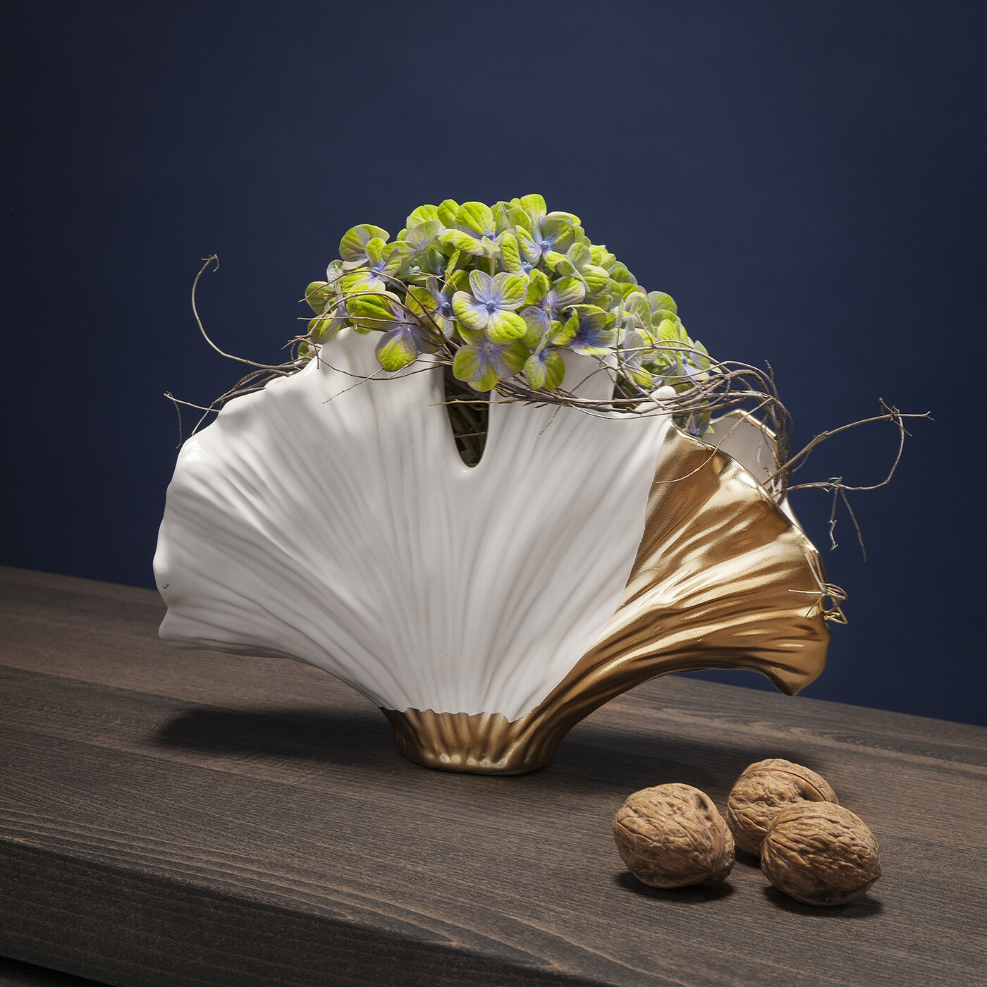 Ваза Ginkgo Elegance «Элегантность гинкго» 18 см от KARE Design