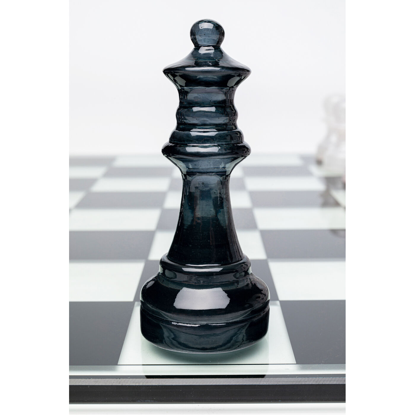 Объект декоративный Chess Transparent «Прозрачные шахматы» 60x60 см от KARE Design