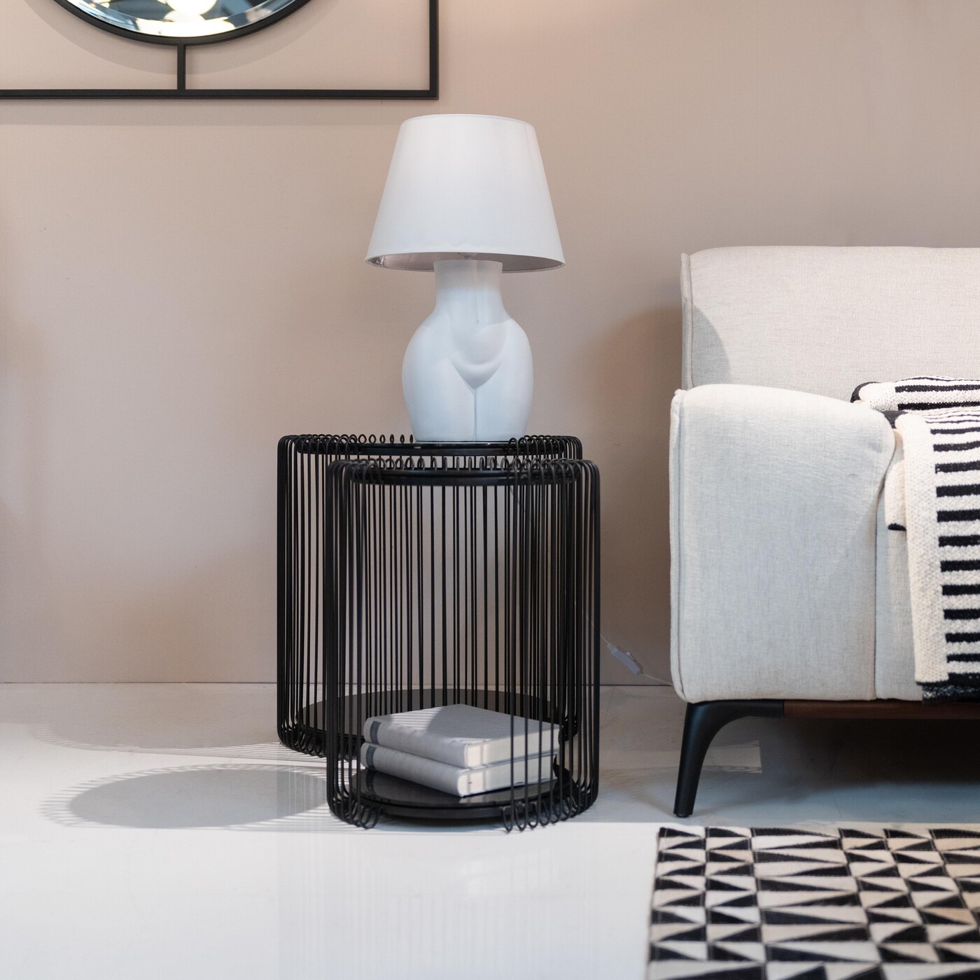 Стол приставной Wire Cut Out Black Ø45 см (2 шт) от KARE Design