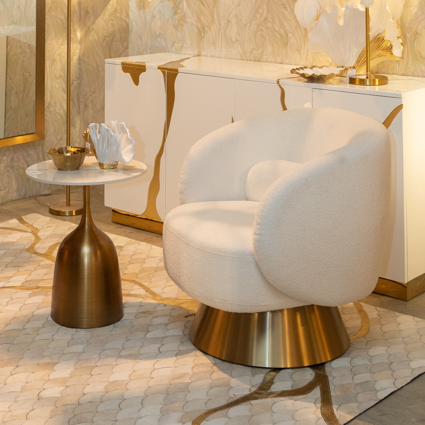 Стол приставной Nube Tulip Ø45 см от KARE Design