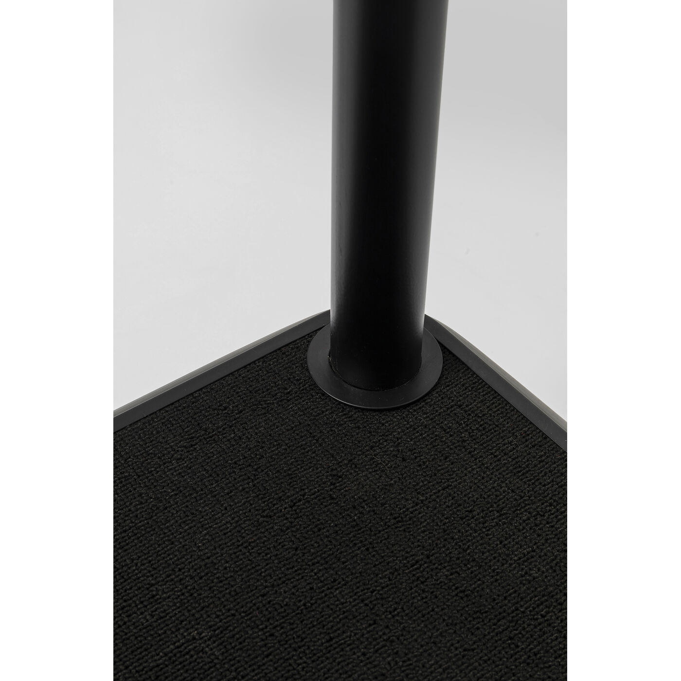 Тележка для багажа VIP Trolley Vegas Matt Black от KARE Design