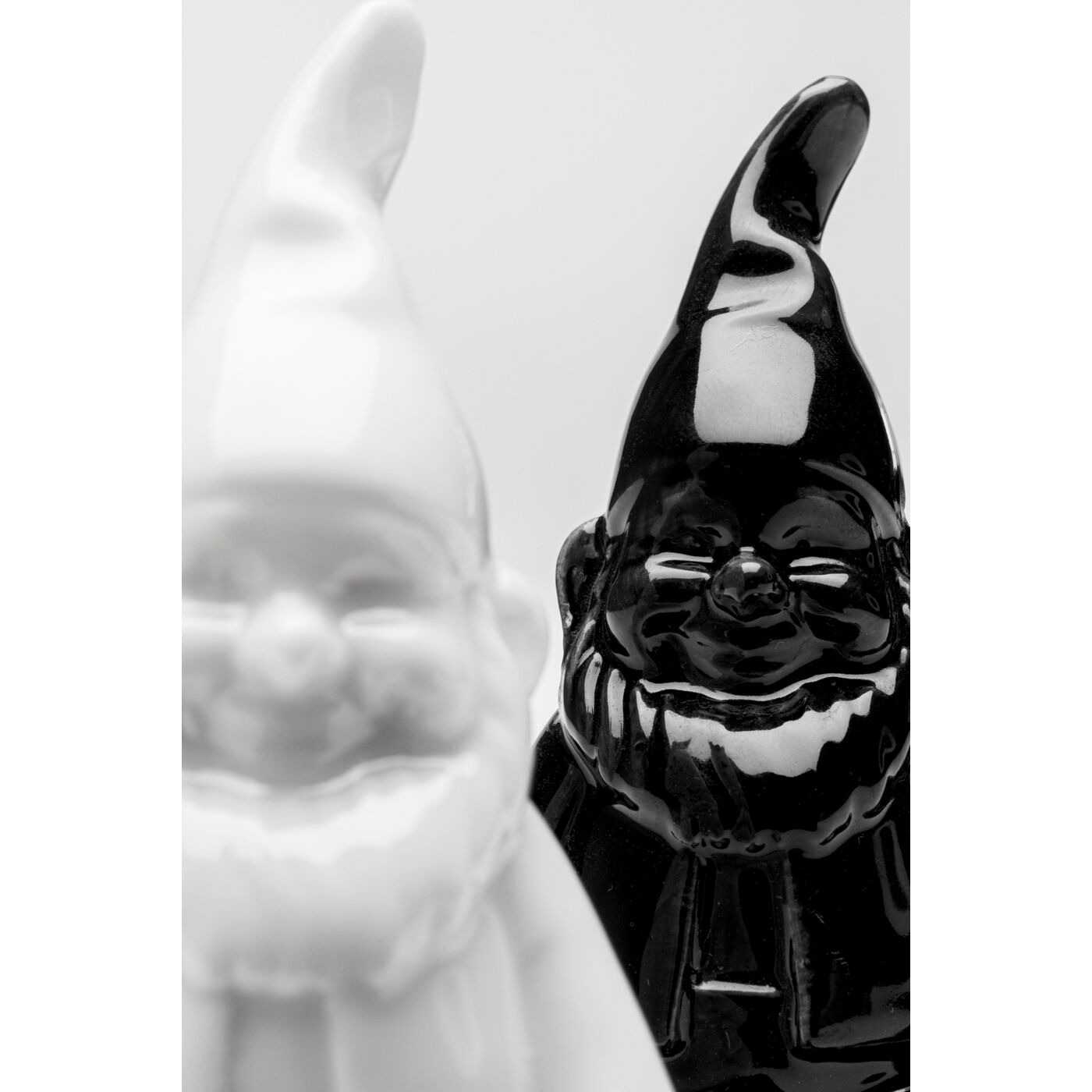 Набор для соли и перца Gnome «Гном» (набор из 2 шт.), Чёрно-белый от KARE Design