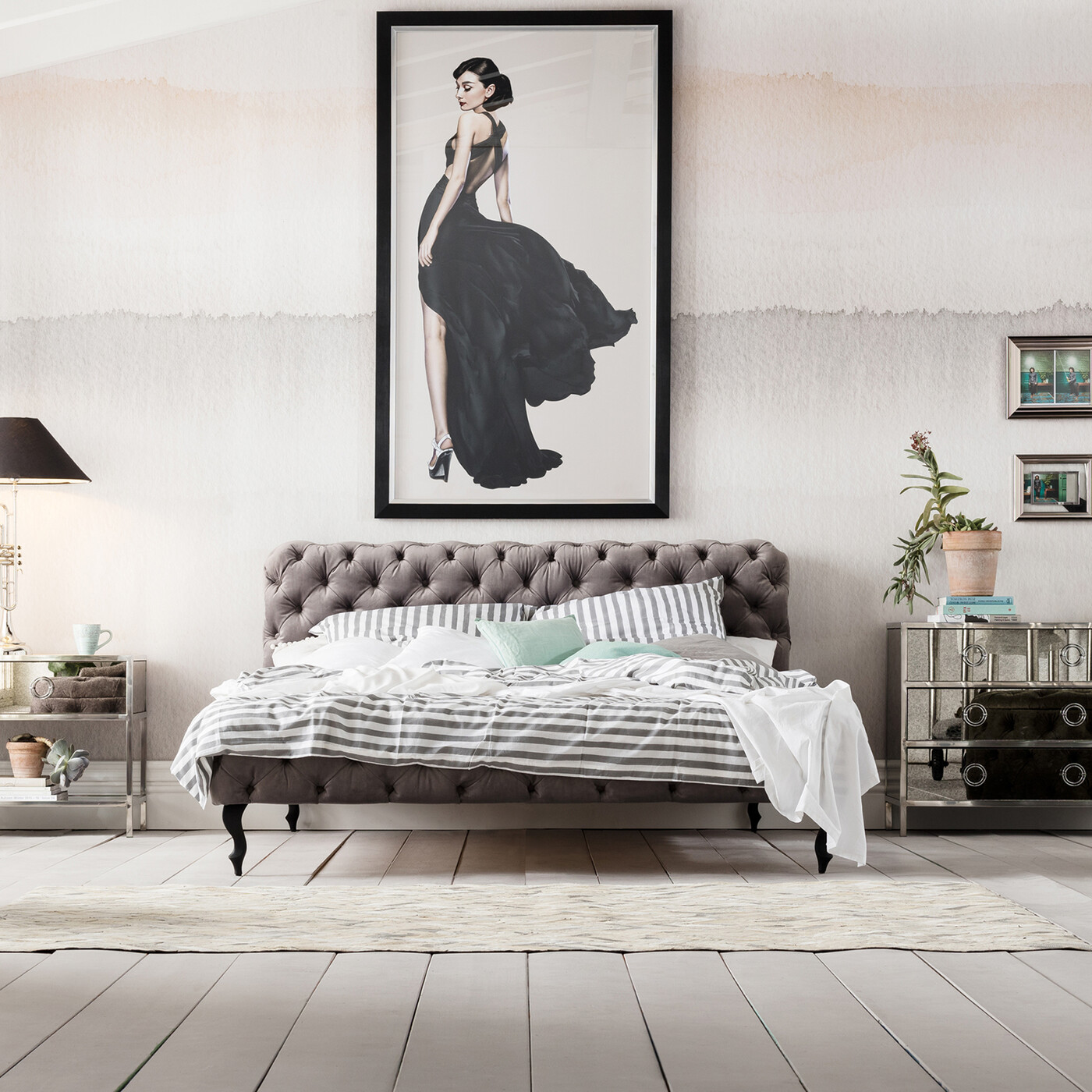 Каркас кровати Velvet Silver Grey 200x200 см от KARE Design