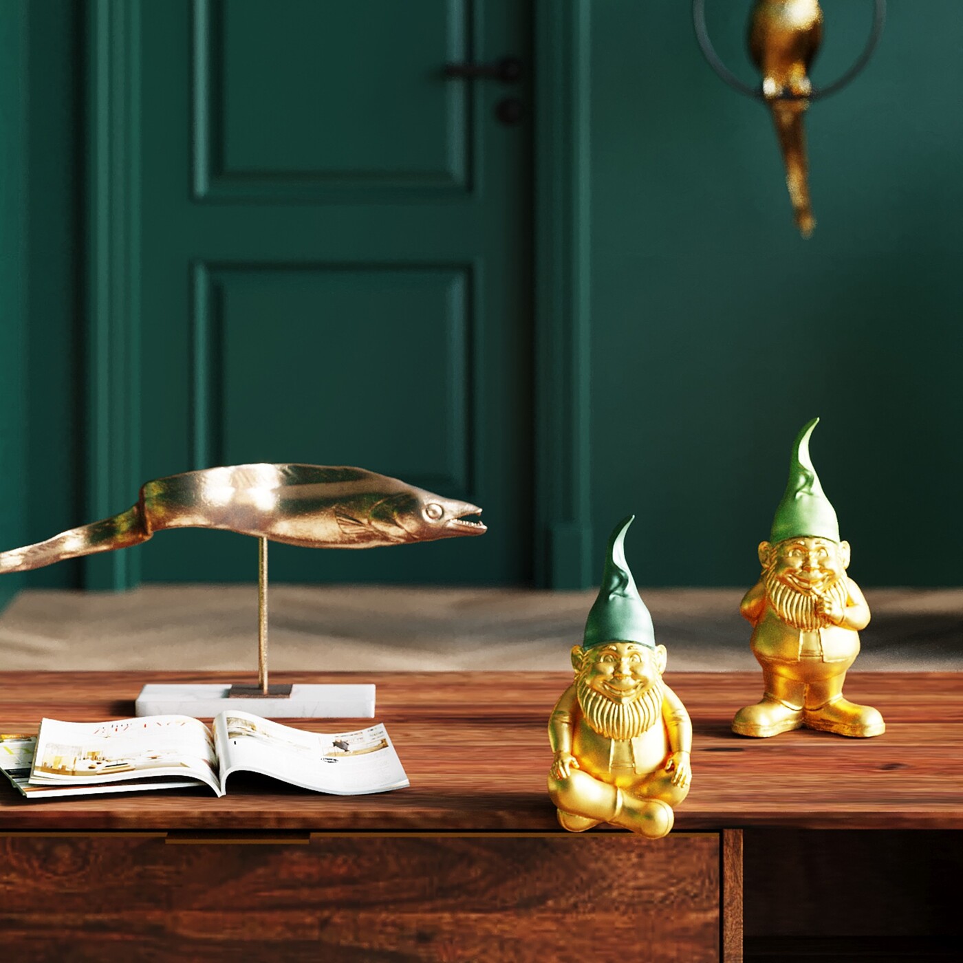 Фигура декоративная Zwerg Sitting Gold Green «Сидячий золото-зелёный гном» 19 см от KARE Design