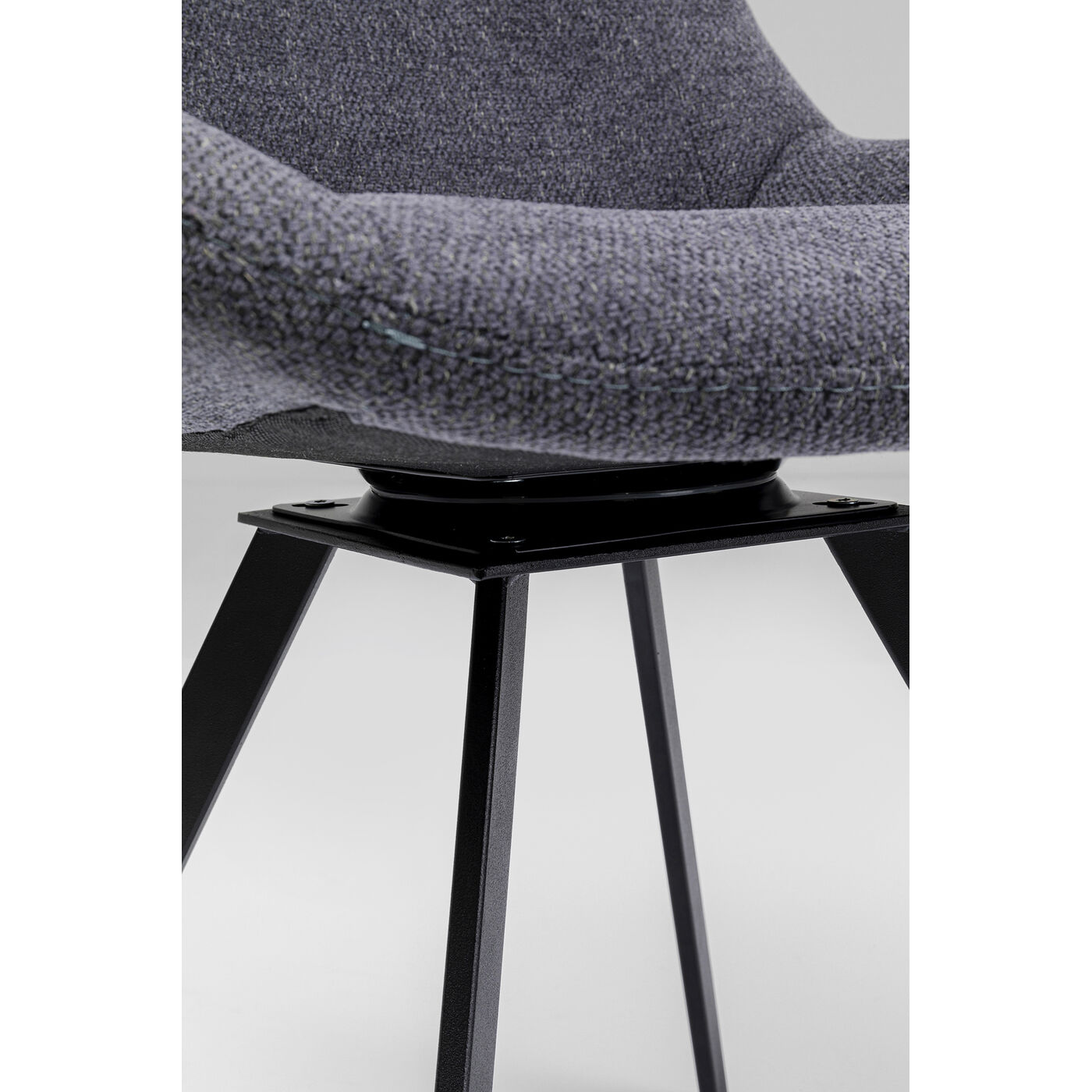 Кресло вращающееся Baron Grey от KARE Design
