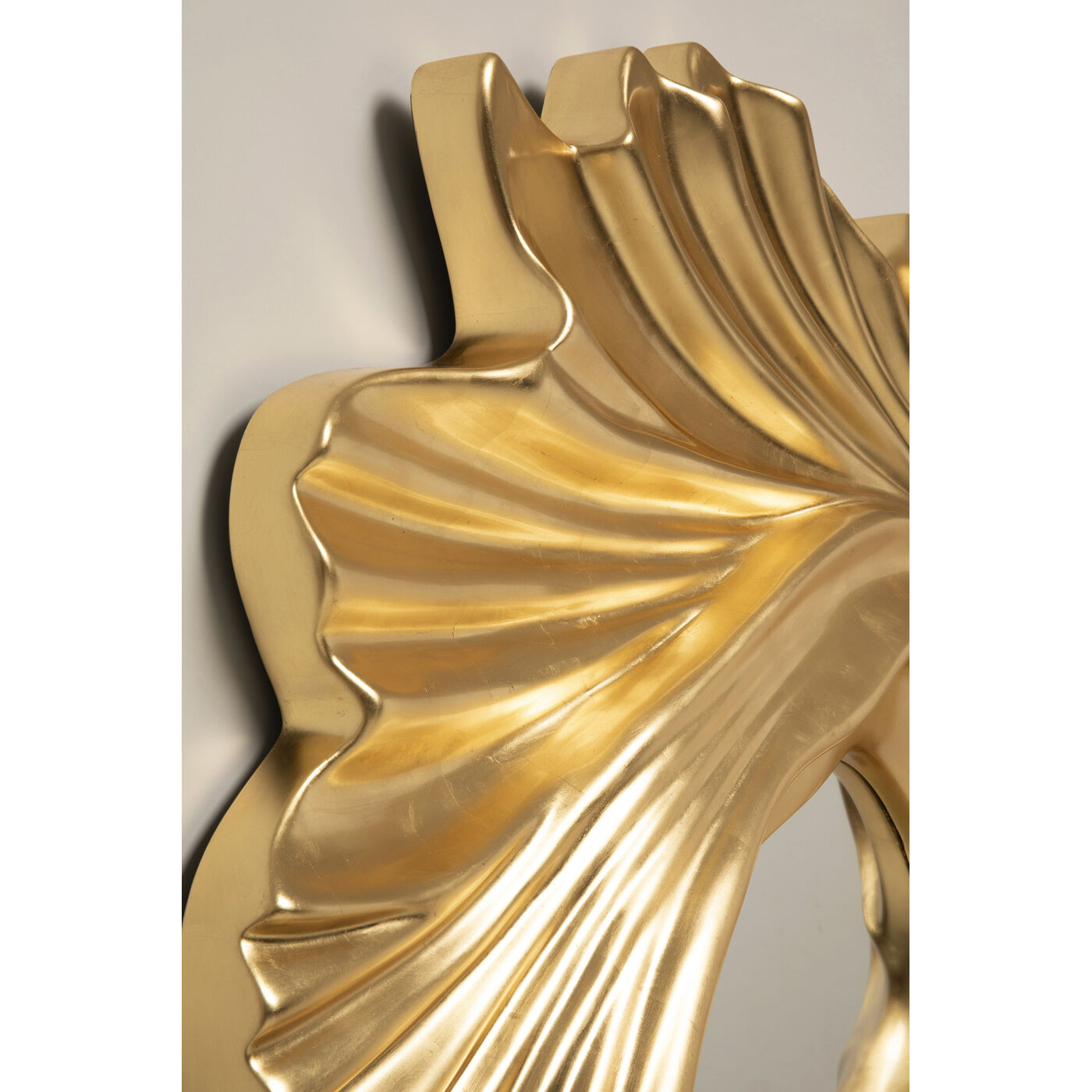 Зеркало настенное Orecchio Gold 162x146cm от KARE Design