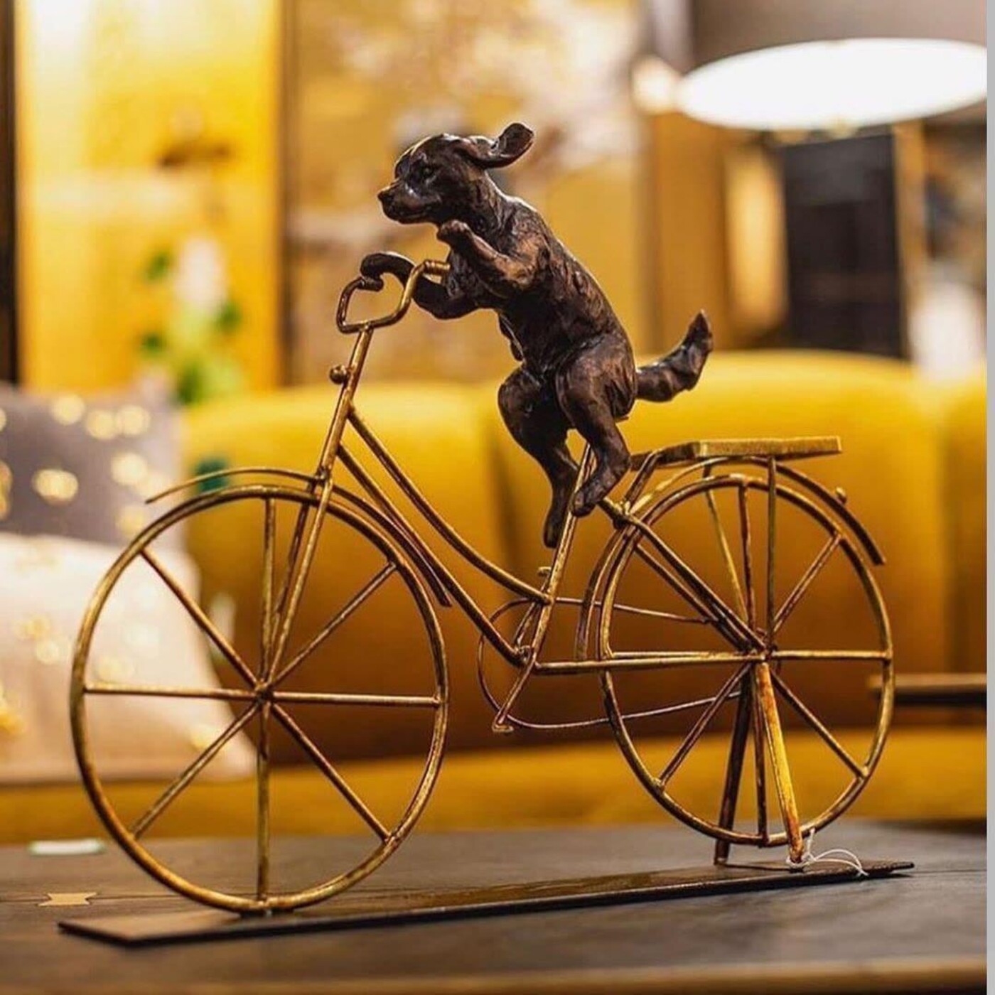 Фигура декоративная Dog With Bicycle «Собака на велосипеде» от KARE Design