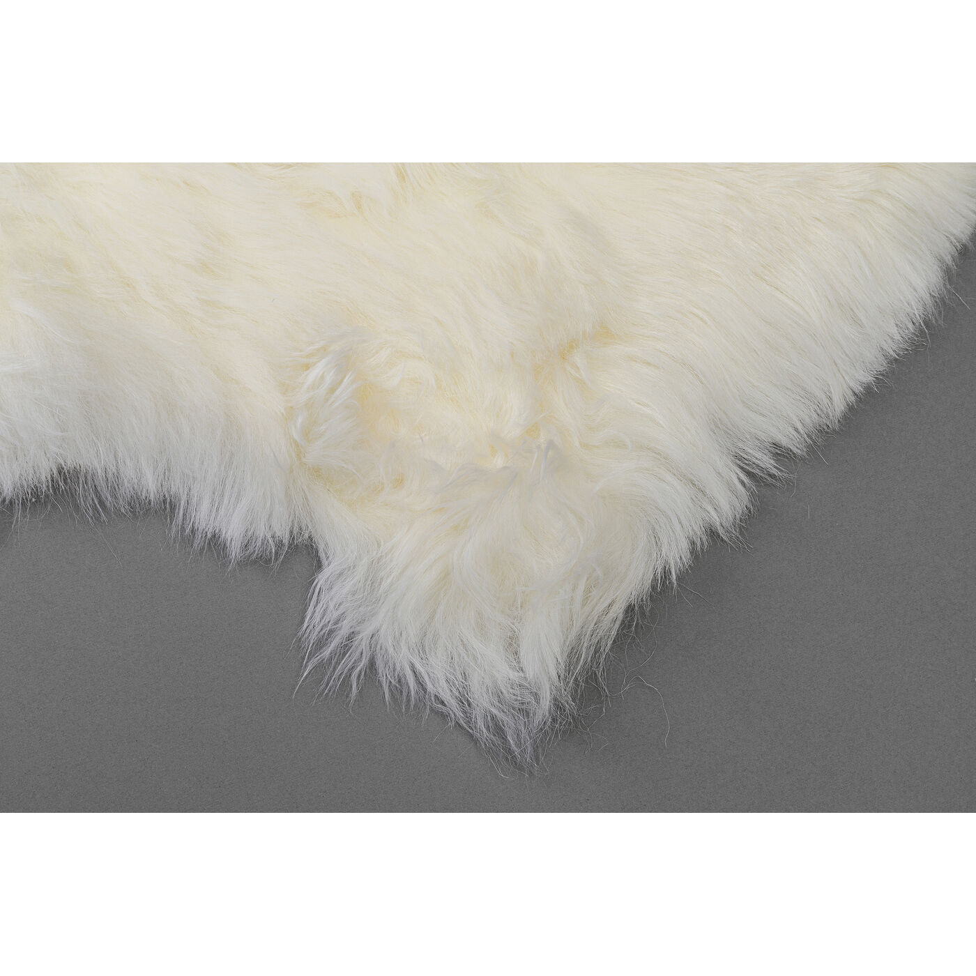 Ковер-шкура Heidi White 85x60 см от KARE Design