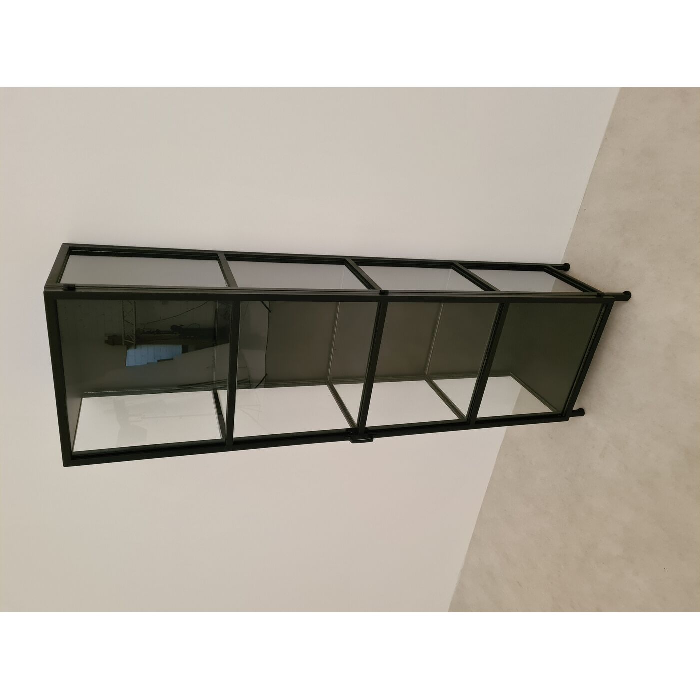 Шкаф-витрина Aurora Black 50x180 см от KARE Design
