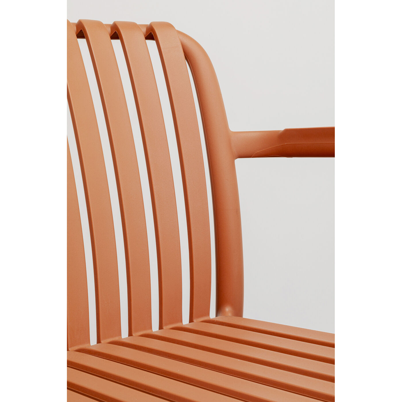 Стул с подлокотниками Porto Santo Terracotta от KARE Design