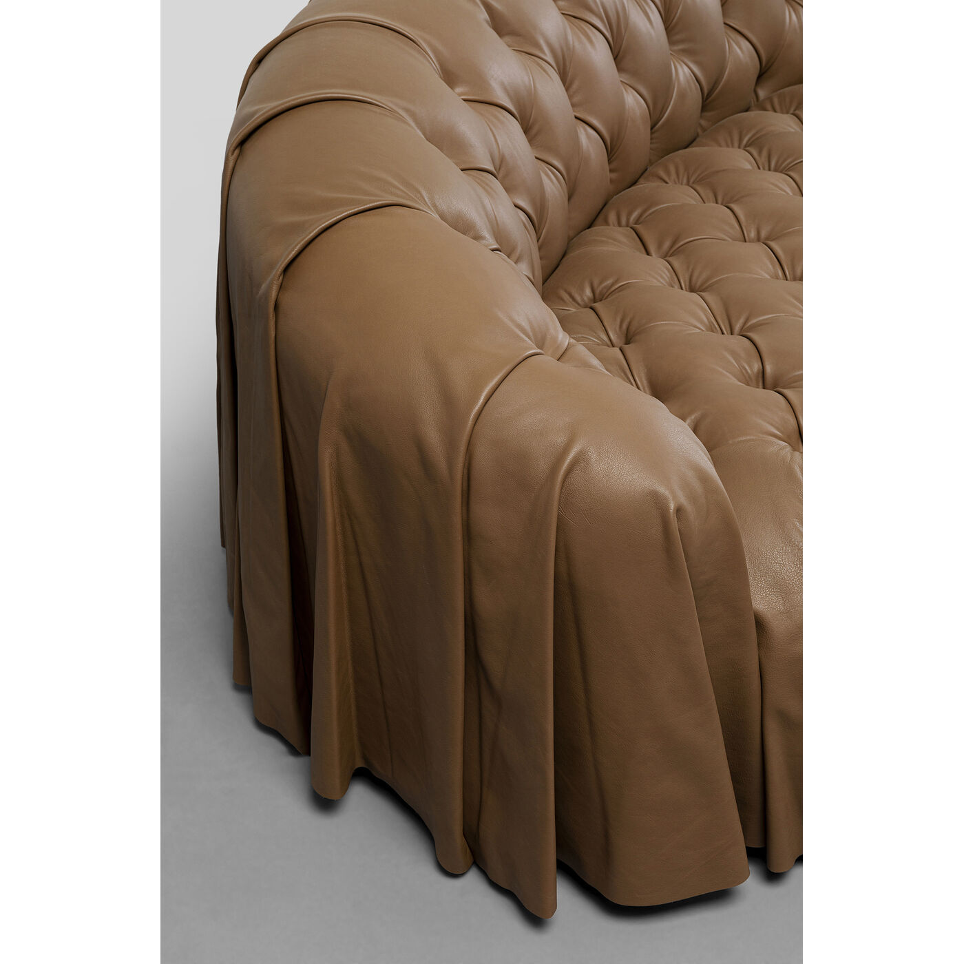 Диван трехместный Drapes 226 см от KARE Design