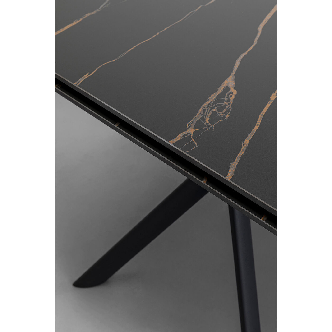 Стол обеденный раздвижной Xenia Black 140(30+30)x80 см от KARE Design