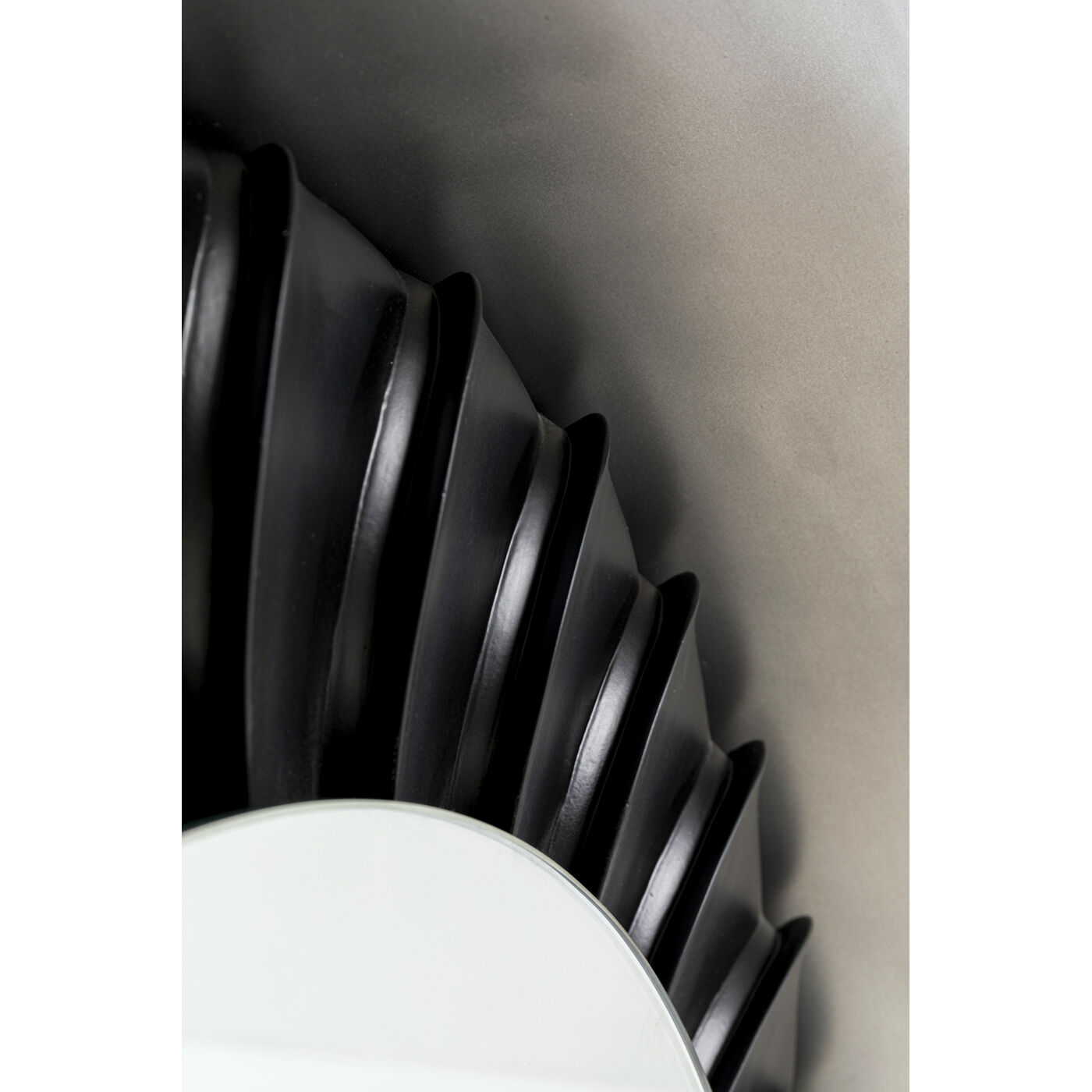 Зеркало настенное Jet Ø119 см от KARE Design