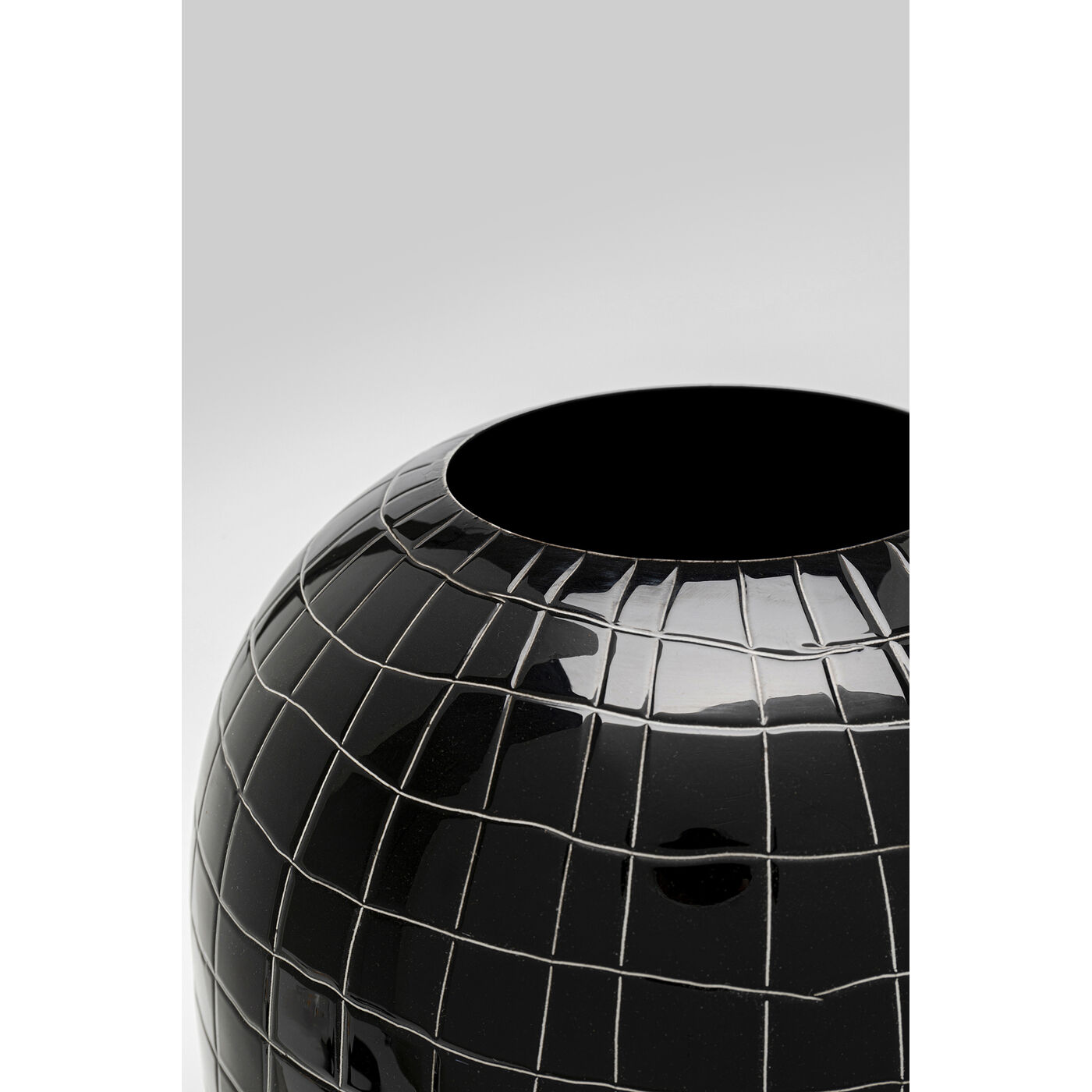 Ваза Black Mesh «Чёрная сетка» 26 см от KARE Design