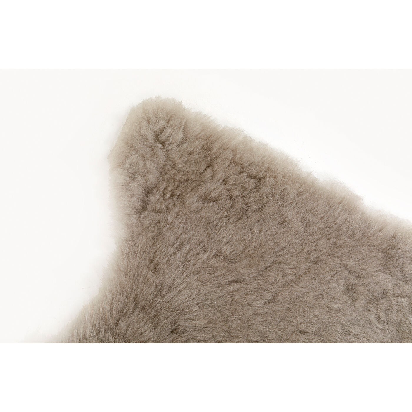 Ковер-шкура Heidi Grey 85x60 см от KARE Design