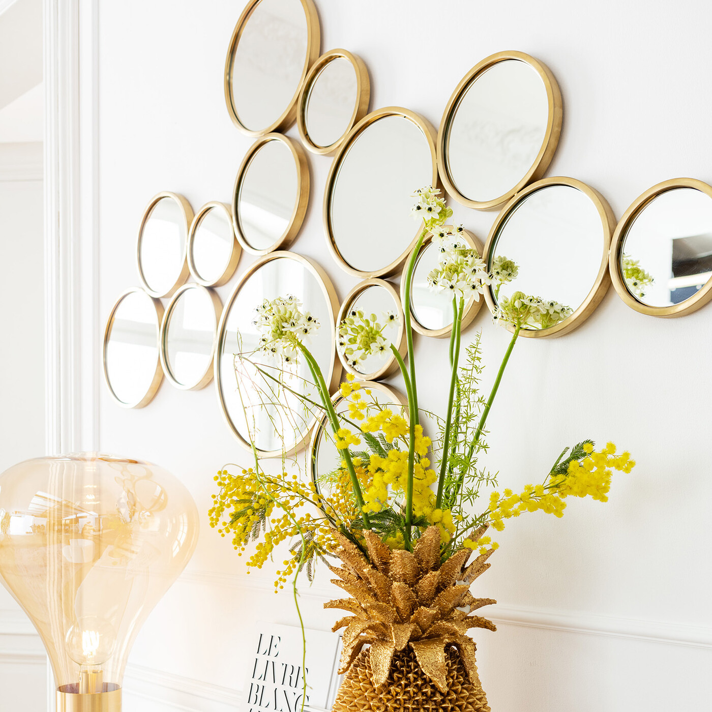 Зеркало Bubbles Brass 93x138 см от KARE Design