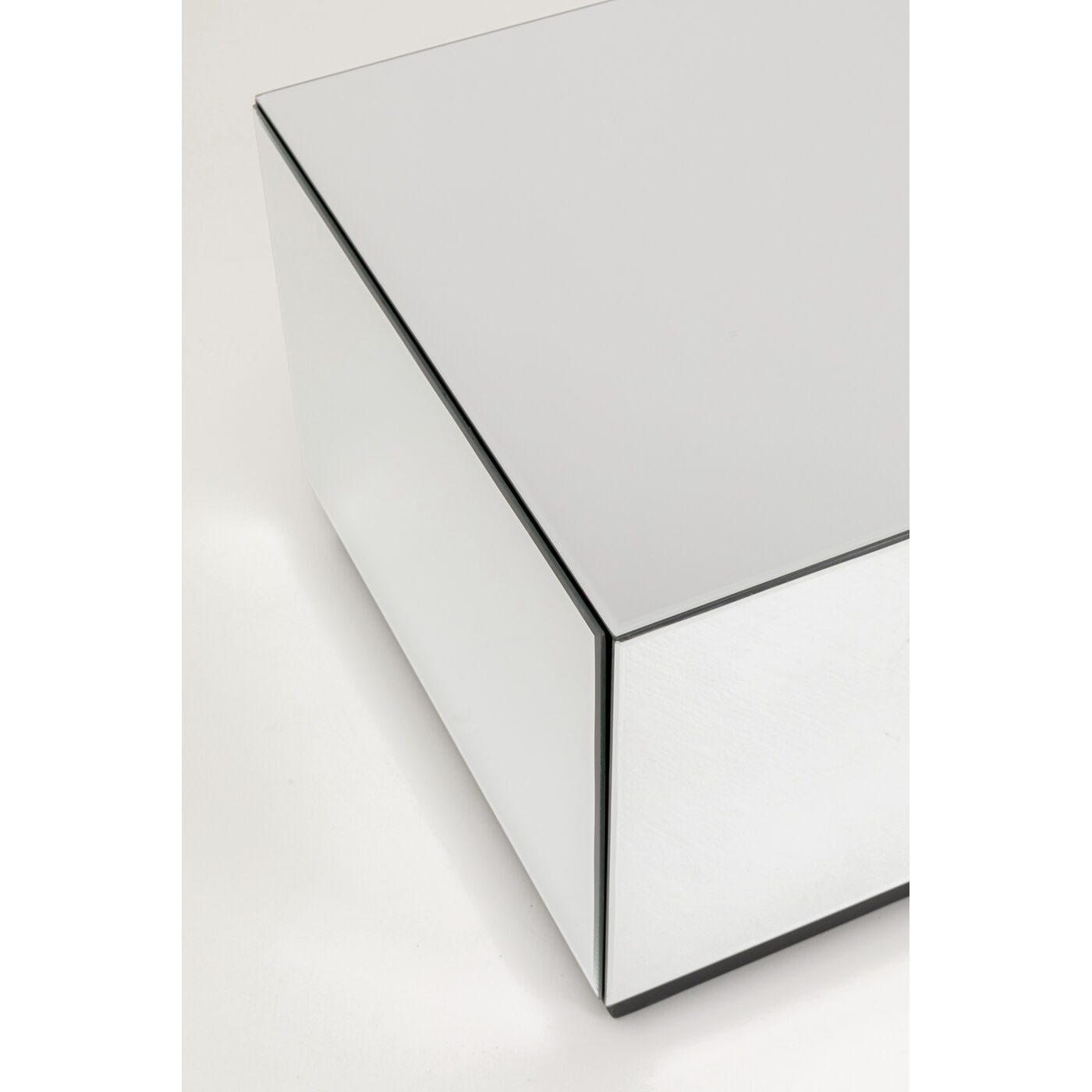 Стол кофейный Luxy Trunk 80x60cm от KARE Design