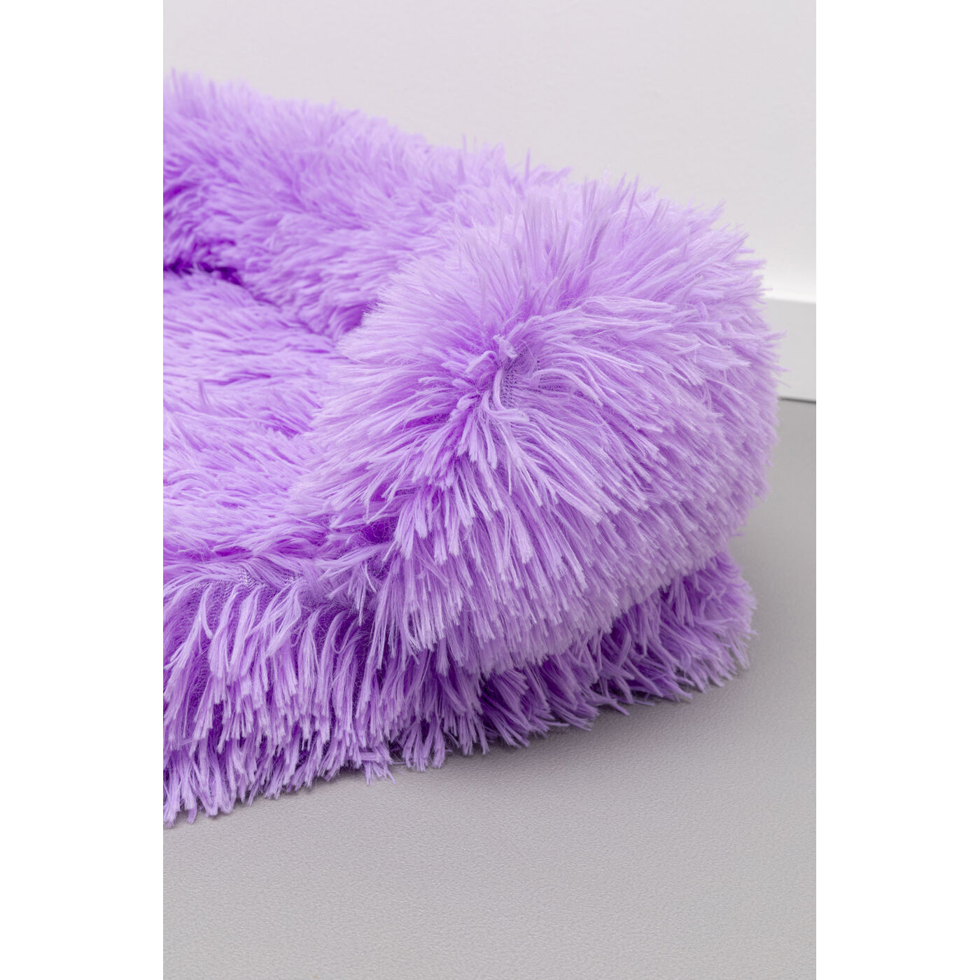 Лежанка Fluffy Purple от KARE Design