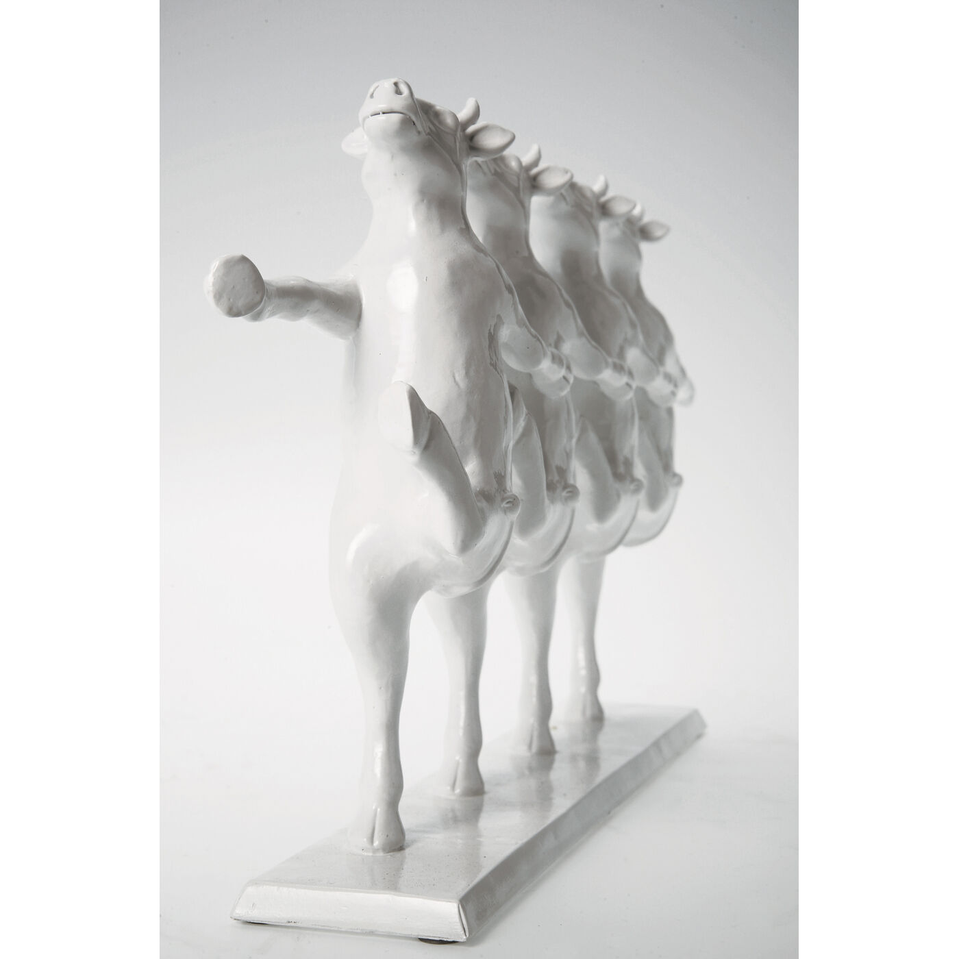 Фигура декоративная Dancing Cows «Танцующие коровы» от KARE Design