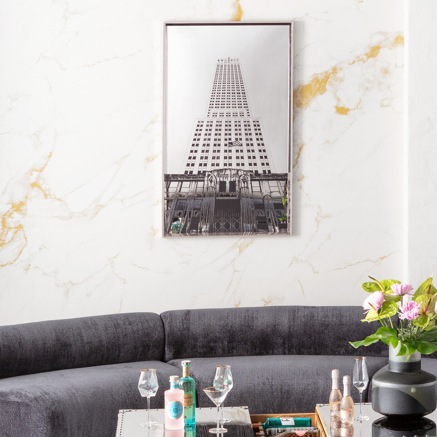 Картина в раме Empire State Mirror «Эмпайр Стейт Билдинг» 77x130 см от KARE Design