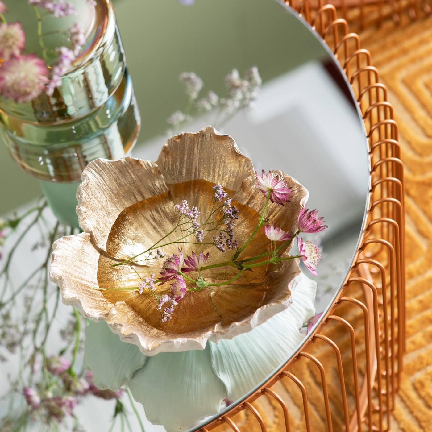 Ваза декоративная Flower Bloom Creme Gold Ø20 см от KARE Design