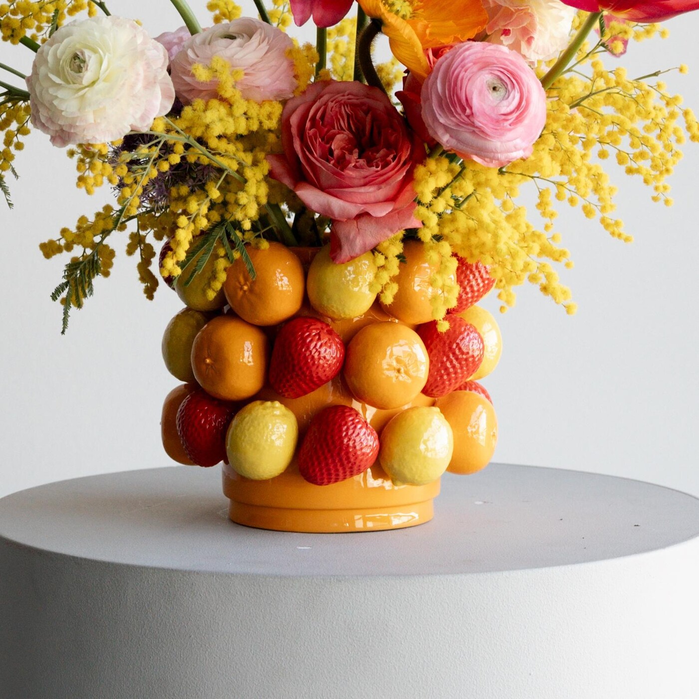 Ваза Fruit Parade «Парад фруктов» 20 см от KARE Design