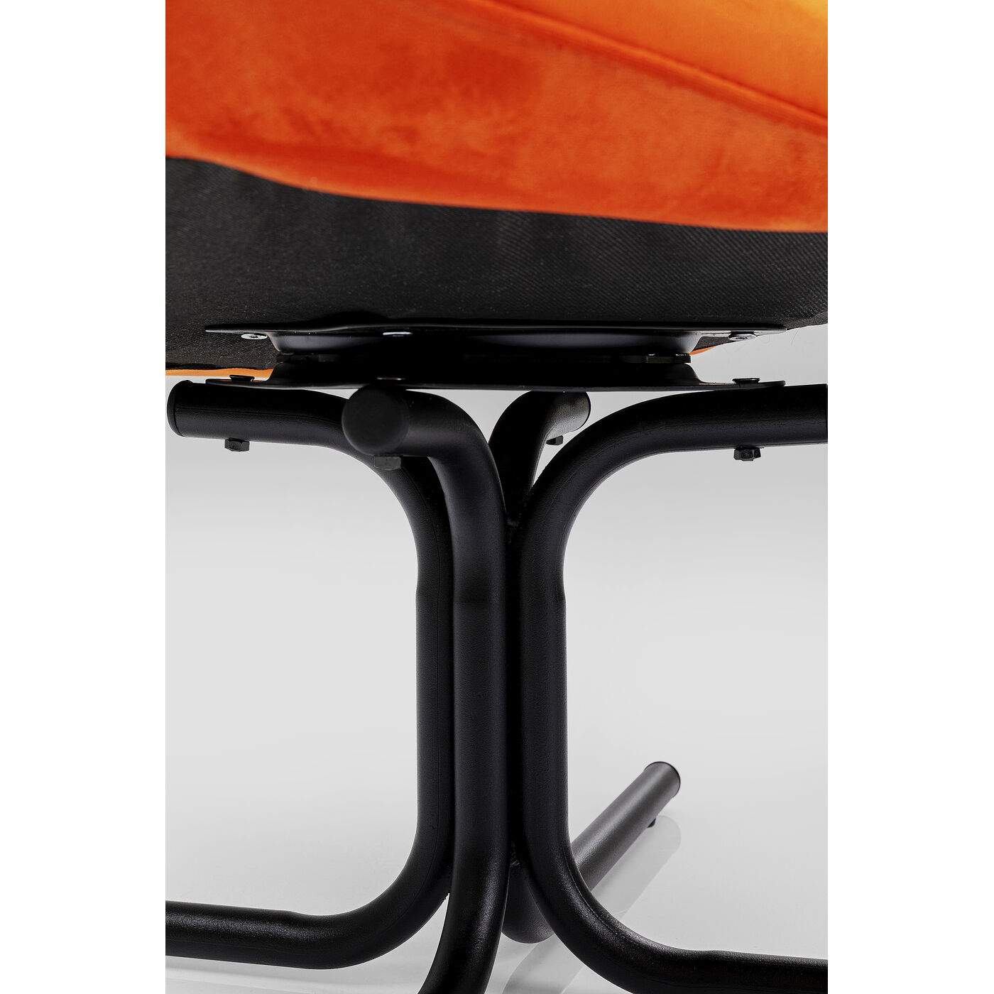 Кресло вращающееся Oscar Velvet Orange от KARE Design