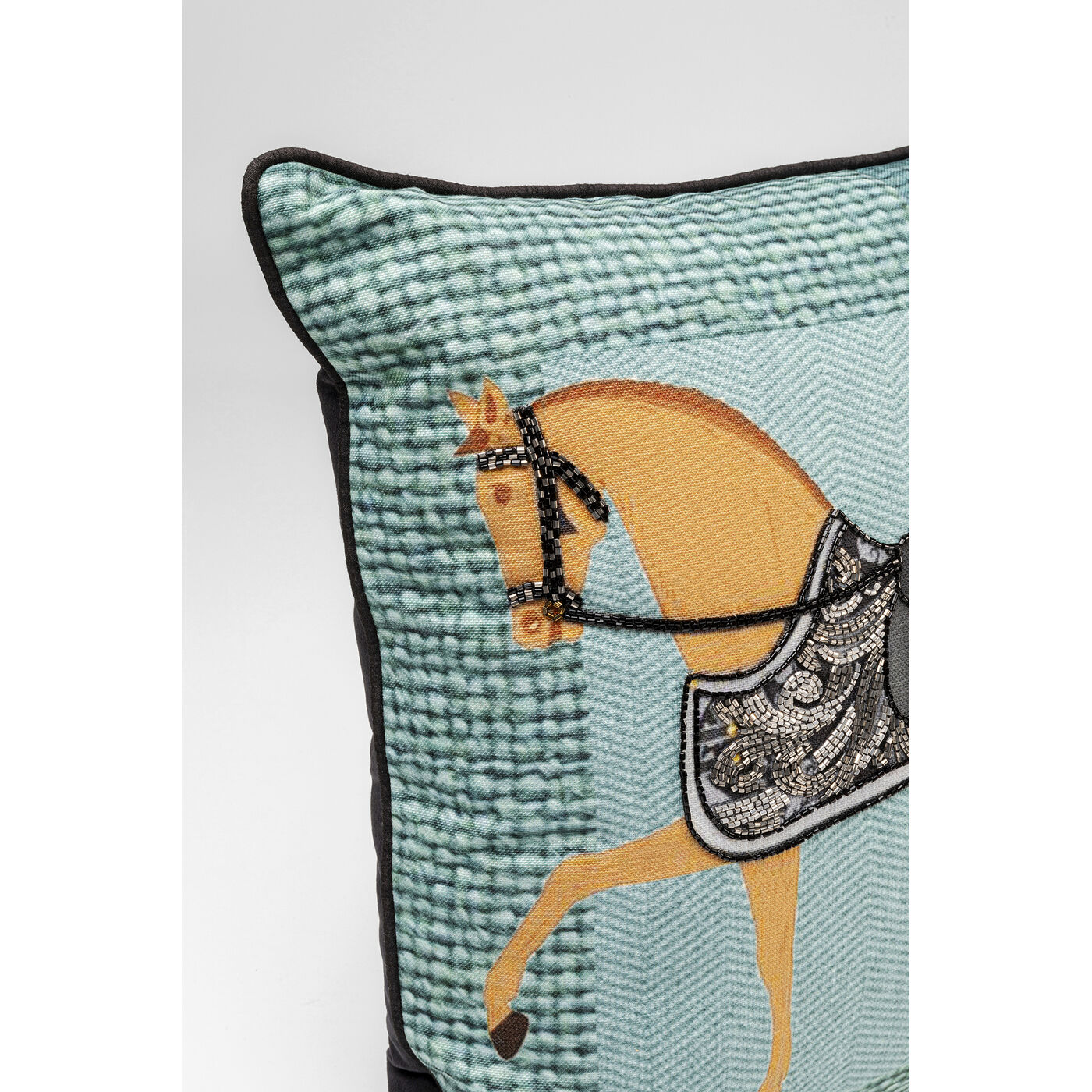 Подушка Show Horse Plaid «Лошадь в клетку» 45x45 см от KARE Design
