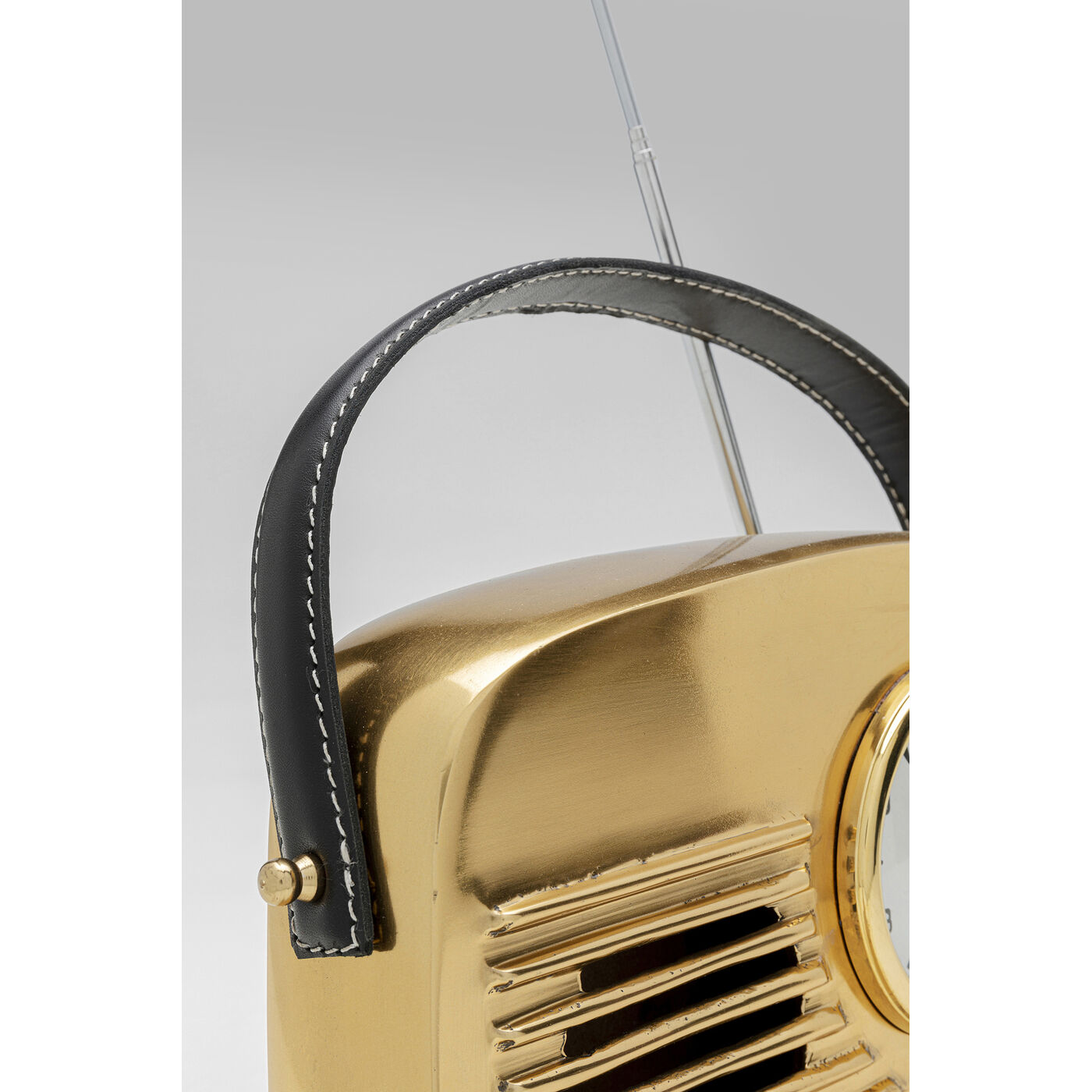 Часы настольные Radio Handle «Радио с ручкой» 20x22 см от KARE Design