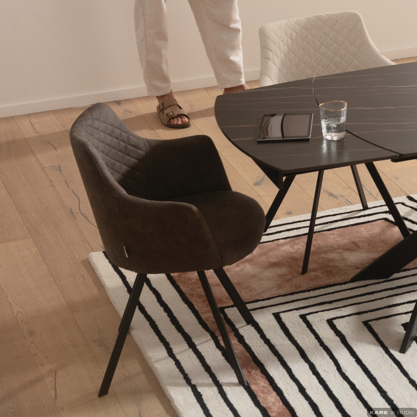 Кресло вращающееся Coco Anthracite от KARE Design