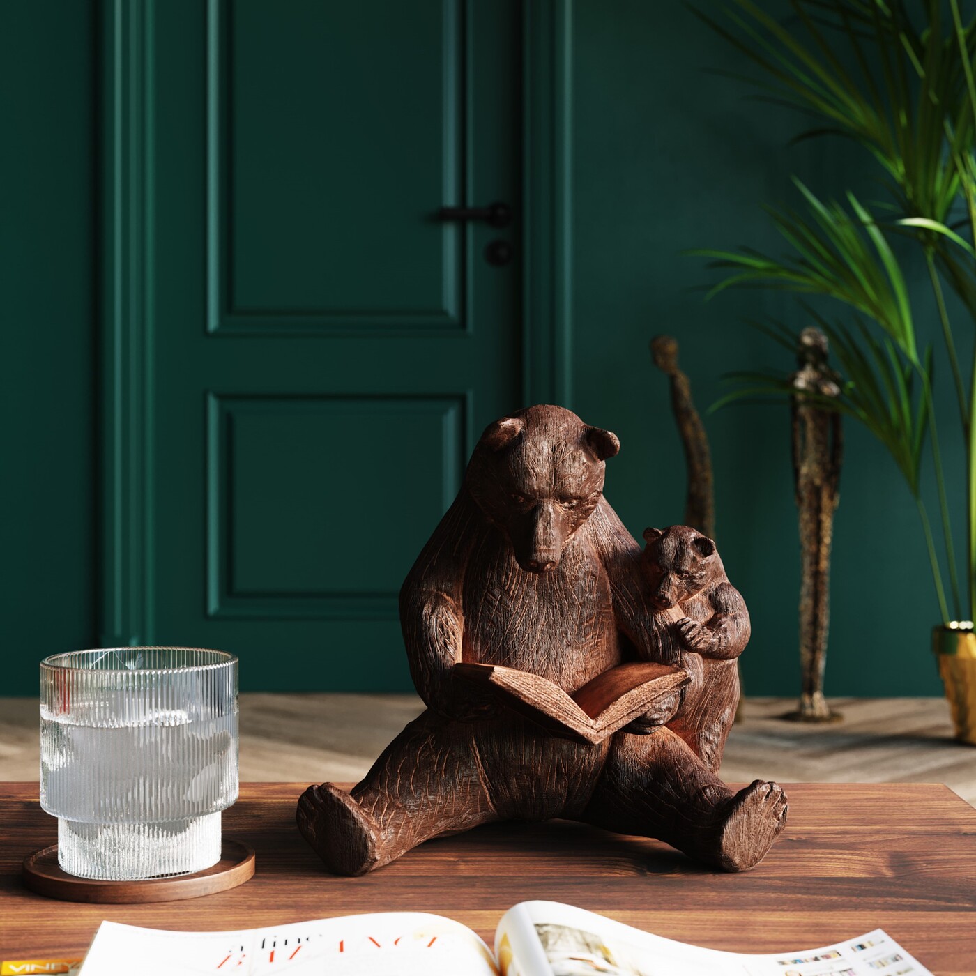 Фигура декоративная Reading Bear «Читающий медведь» от KARE Design
