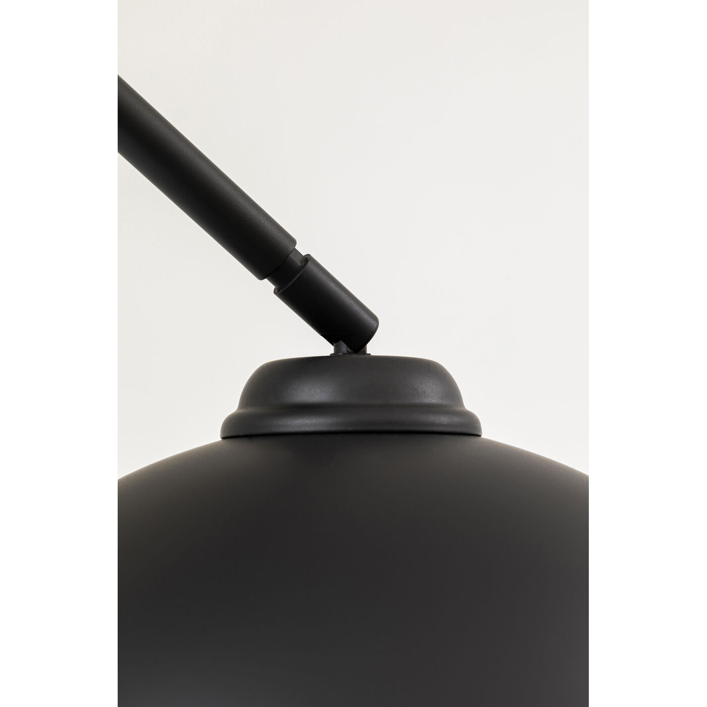 Светильник напольный Lounge Small Deal Eco Matt Black от KARE Design