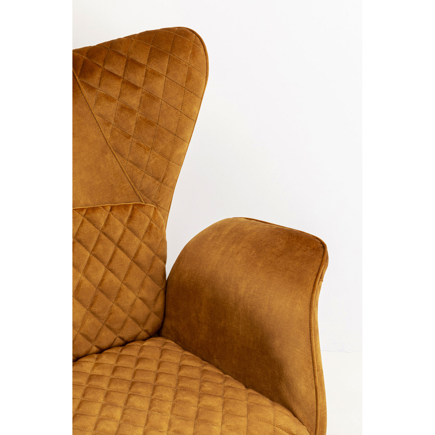 Кресло Tudor Velvet Gold Brown от KARE Design