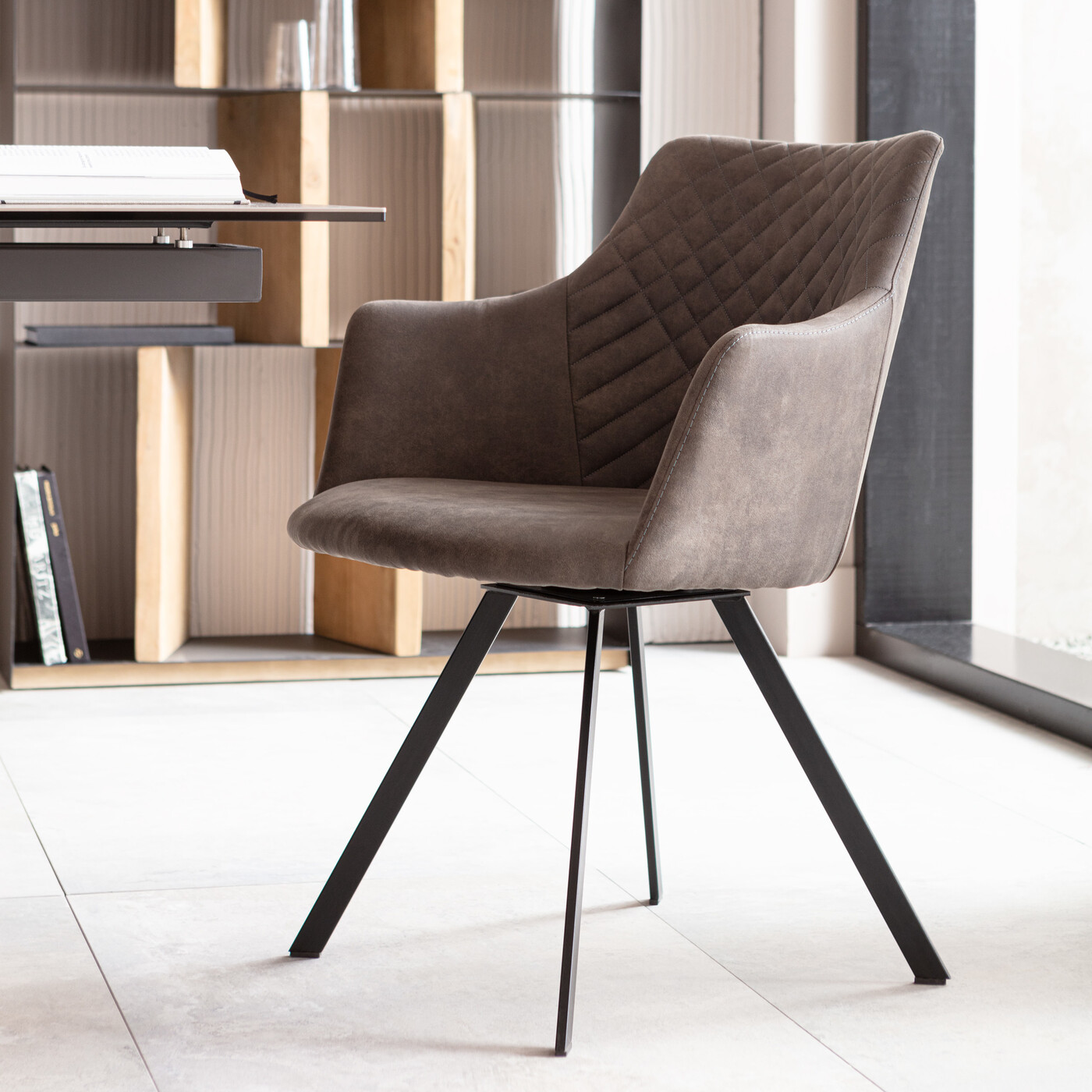 Кресло вращающееся Coco Brown от KARE Design