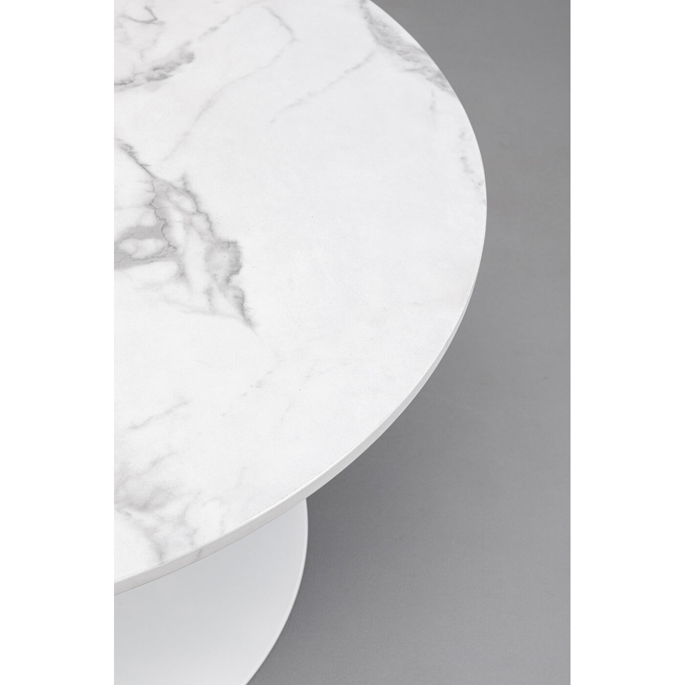 Стол кофейный Schickeria Marble White Ø80 см от KARE Design